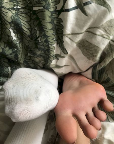 拍裸戏时被c了h撒欢馒头